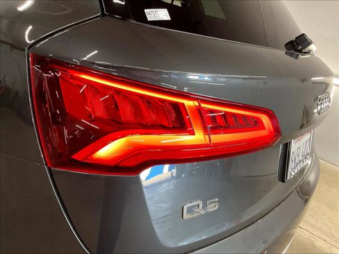Used 2018 Audi Q5 2.0T Premium Plus w/ Premium Plus Package image 28