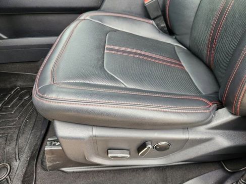 Used 2023 Ford Expedition Limited image 27