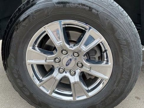 Used 2015 Ford F150 XLT w/ Equipment Group 301A Mid image 8