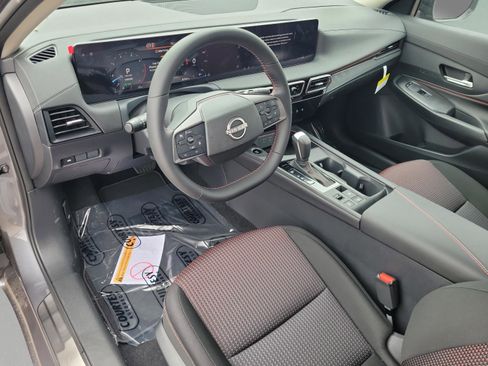 New 2026 Nissan Sentra SR w/ Floor Mat Package image 16