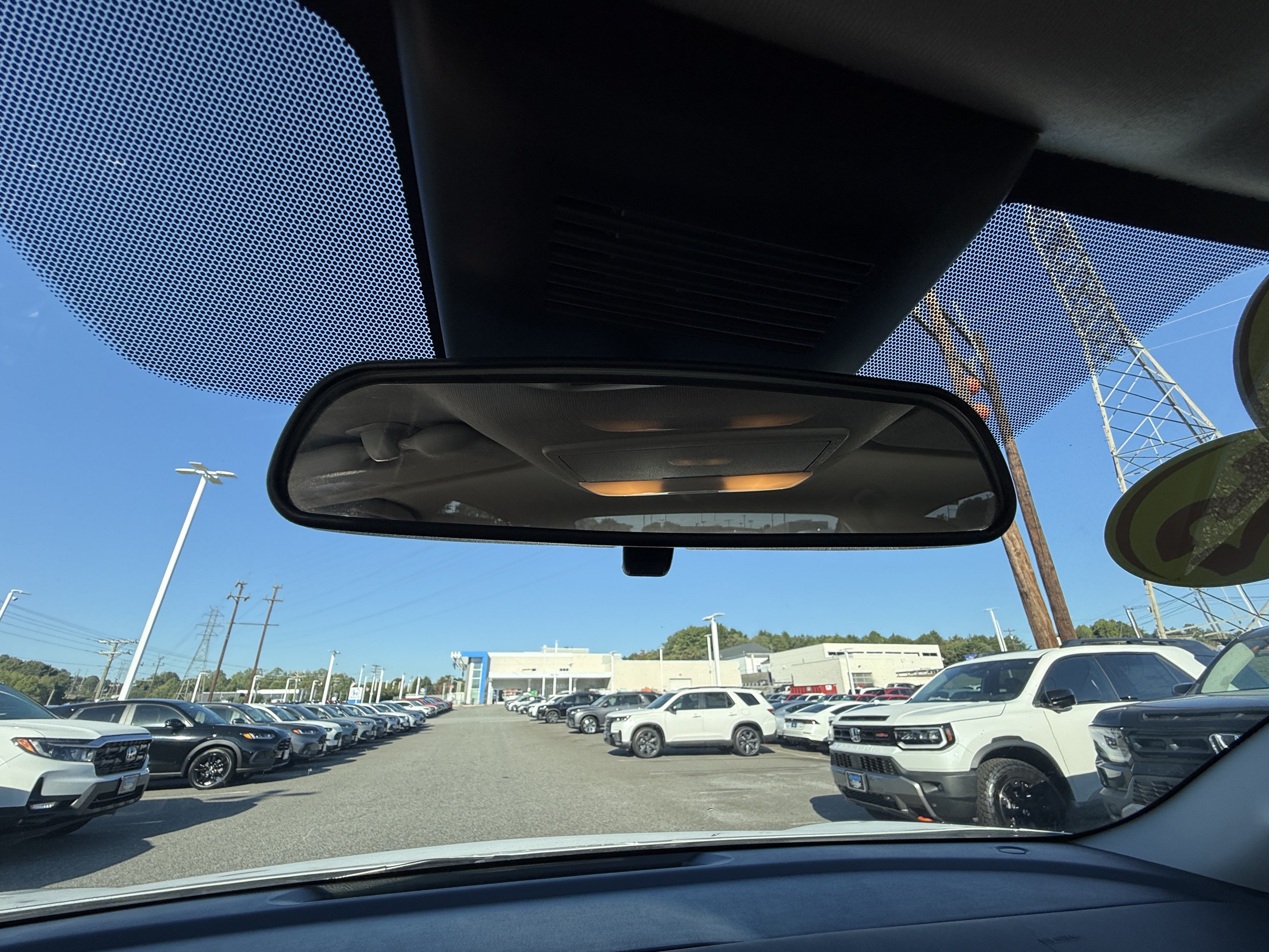 Used 2025 Nissan Sentra SV FWD image 27