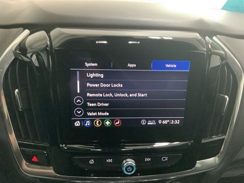 Used 2021 Chevrolet Traverse LT w/ LPO, Floor Liner Package AWD/4WD image 31