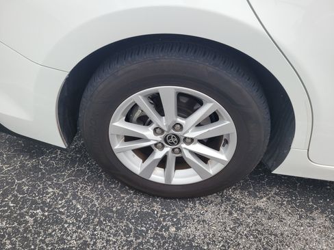 Used 2025 Toyota Camry LE FWD image 9