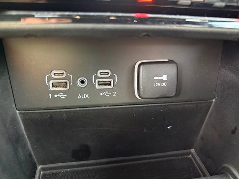 Used 2024 Jeep Grand Cherokee Limited 4xe AWD/4WD image 34