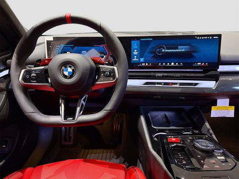 New 2026 BMW M5 Touring image 25