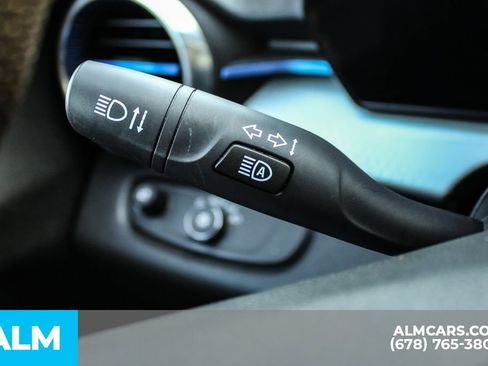 Used 2025 Chevrolet Trax LT FWD image 28