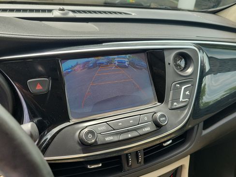 Used 2016 Buick Envision Premium AWD/4WD image 27