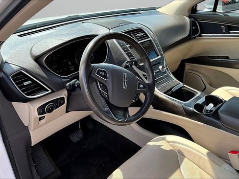 Used 2018 Lincoln MKX Reserve w/ Driver Assistance Package AWD/4WD image 20