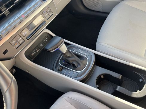 Used 2025 Hyundai Kona SEL image 41