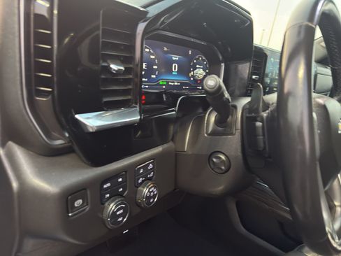 Certified 2023 Chevrolet Silverado 1500 LTZ AWD/4WD image 16