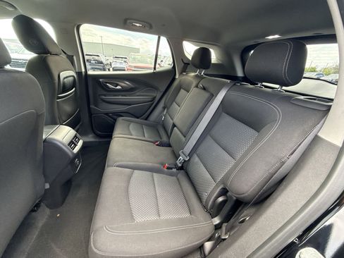 Used 2022 GMC Terrain SLE FWD image 25