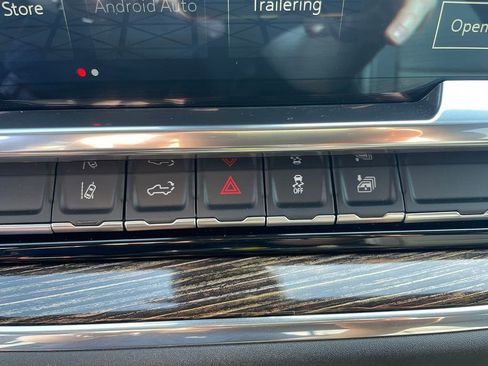 Used 2025 GMC Sierra 2500 SLE w/ Preferred Package image 40