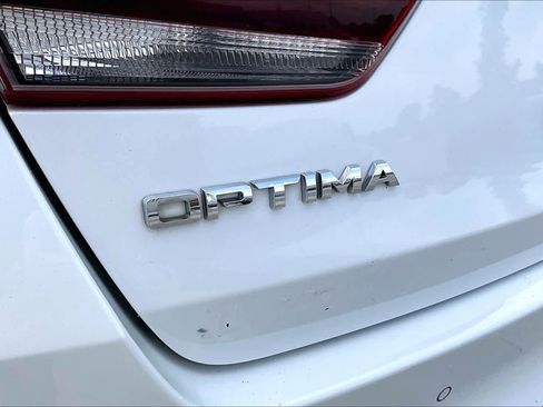 Used 2019 Kia Optima SX w/ SX Limited (Black) Package image 29