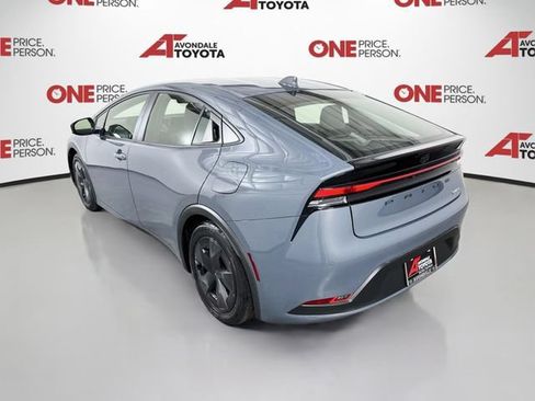 Certified 2025 Toyota Prius LE FWD image 6