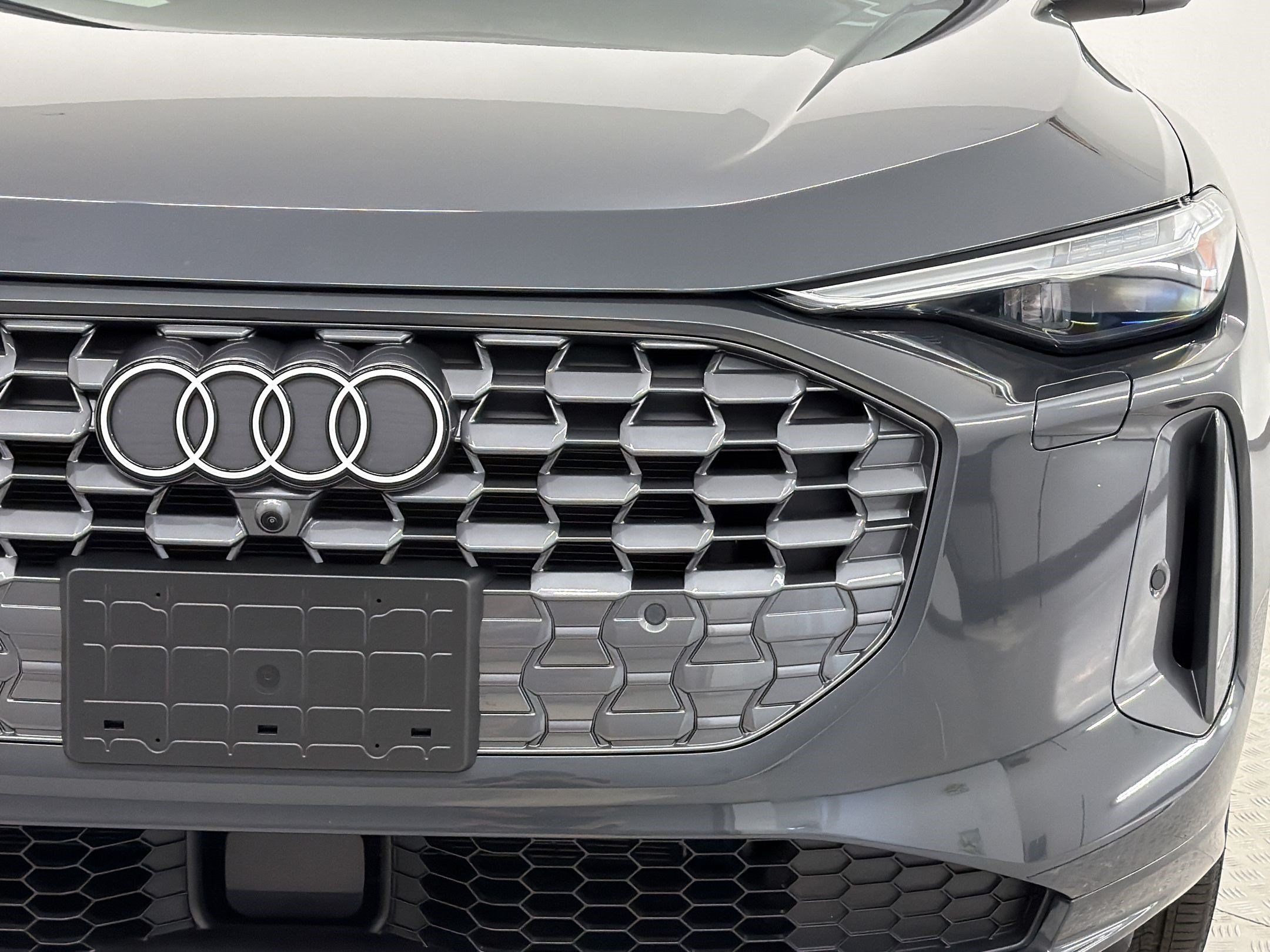 Used 2025 Audi Q5 Premium Plus w/ Premium Plus AWD/4WD image 24