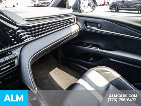 Used 2025 Toyota Camry SE image 47