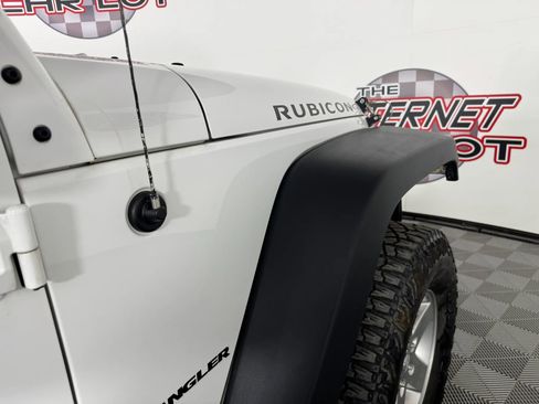 Used 2011 Jeep Wrangler Rubicon w/ Dual Top Group AWD/4WD image 27