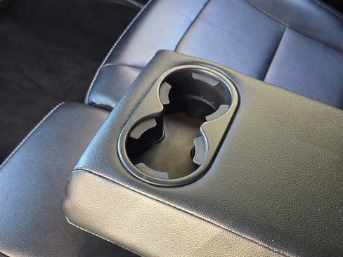 Used 2017 Ford Explorer Limited image 37