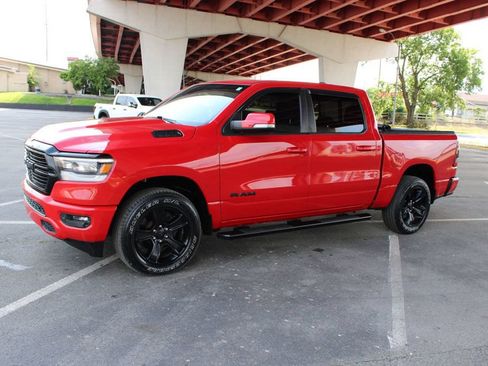 Used 2020 RAM 1500 Big Horn AWD/4WD image 2