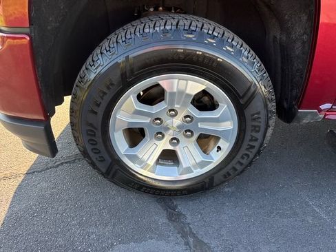 Used 2017 Chevrolet Silverado 1500 LT w/ All Star Edition AWD/4WD image 27