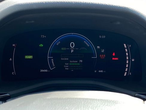 Used 2025 Toyota Camry LE FWD image 13