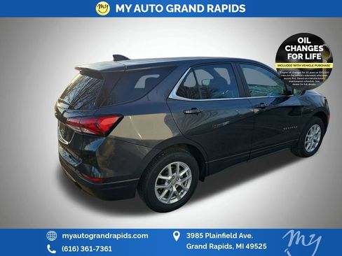 Used 2023 Chevrolet Equinox LT AWD/4WD image 7