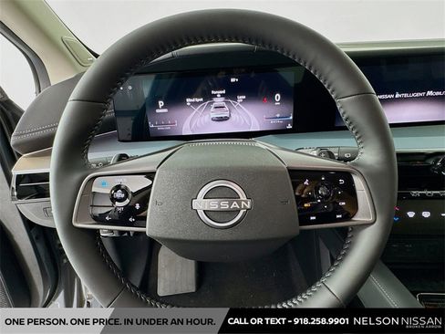 New 2025 Nissan Murano SL image 11