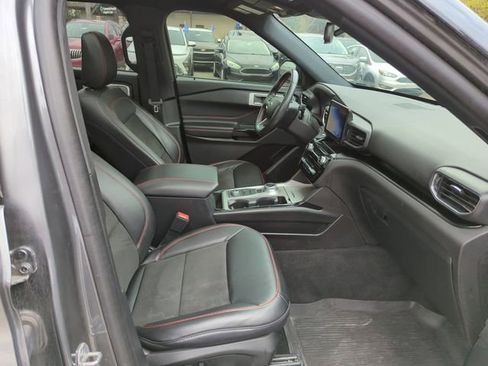 Certified 2023 Ford Explorer ST-Line AWD/4WD image 24