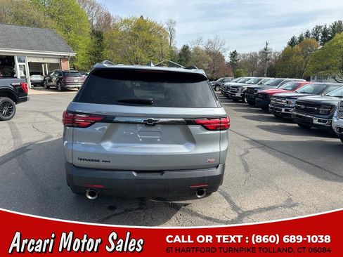 Used 2023 Chevrolet Traverse RS image 4