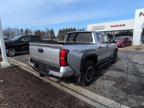Used 2024 Toyota Tacoma TRD Off-Road w/ TRD Off Road Upgrade Package image 3