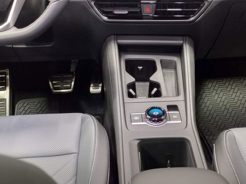 New 2025 Volkswagen Tiguan SE R-Line image 35