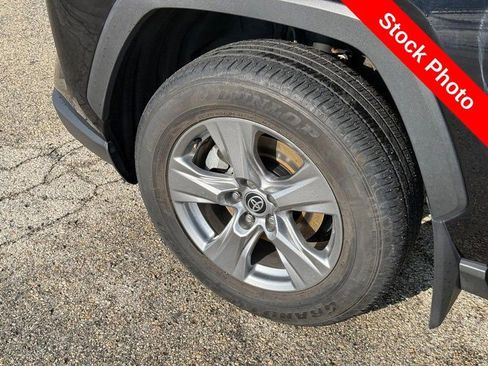 Used 2025 Toyota RAV4 XLE w/ Convenience Package image 10