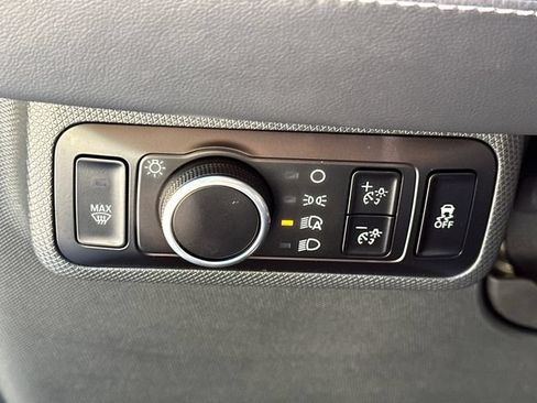 Certified 2025 Ford Mustang Mach-E Select AWD/4WD image 23