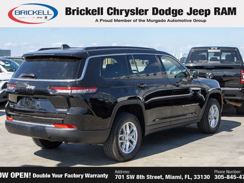 New 2025 Jeep Grand Cherokee L Laredo image 5