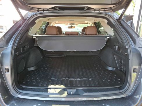 Used 2022 Subaru Outback Touring XT AWD/4WD image 27