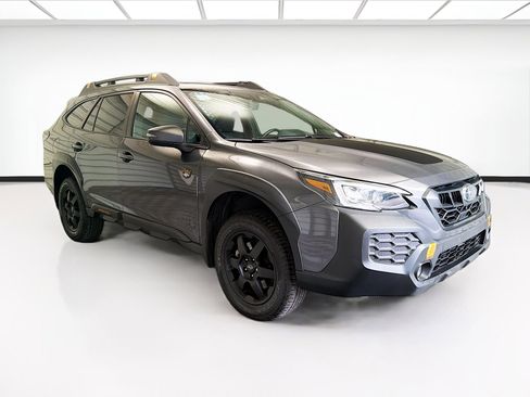 Used 2025 Subaru Outback Wilderness AWD/4WD image 3