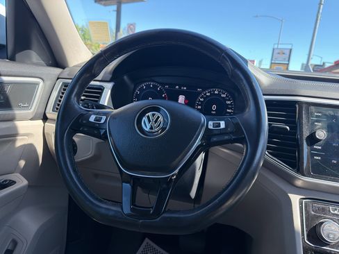 Used 2018 Volkswagen Atlas SEL Premium AWD/4WD image 24