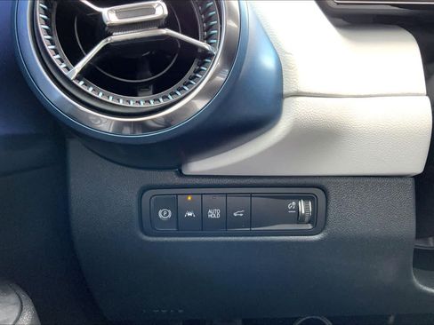 New 2026 Chevrolet Equinox EV LT FWD image 18