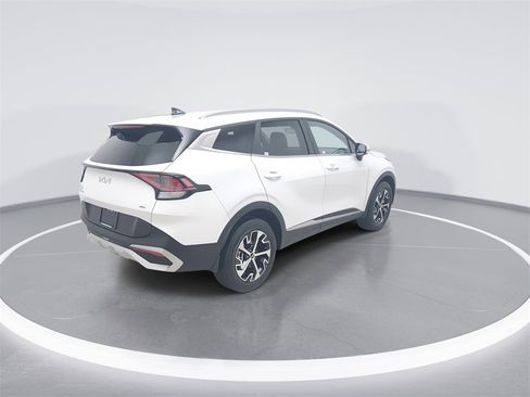 Used 2024 Kia Sportage EX image 7