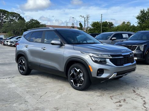 New 2026 Kia Seltos S FWD image 2
