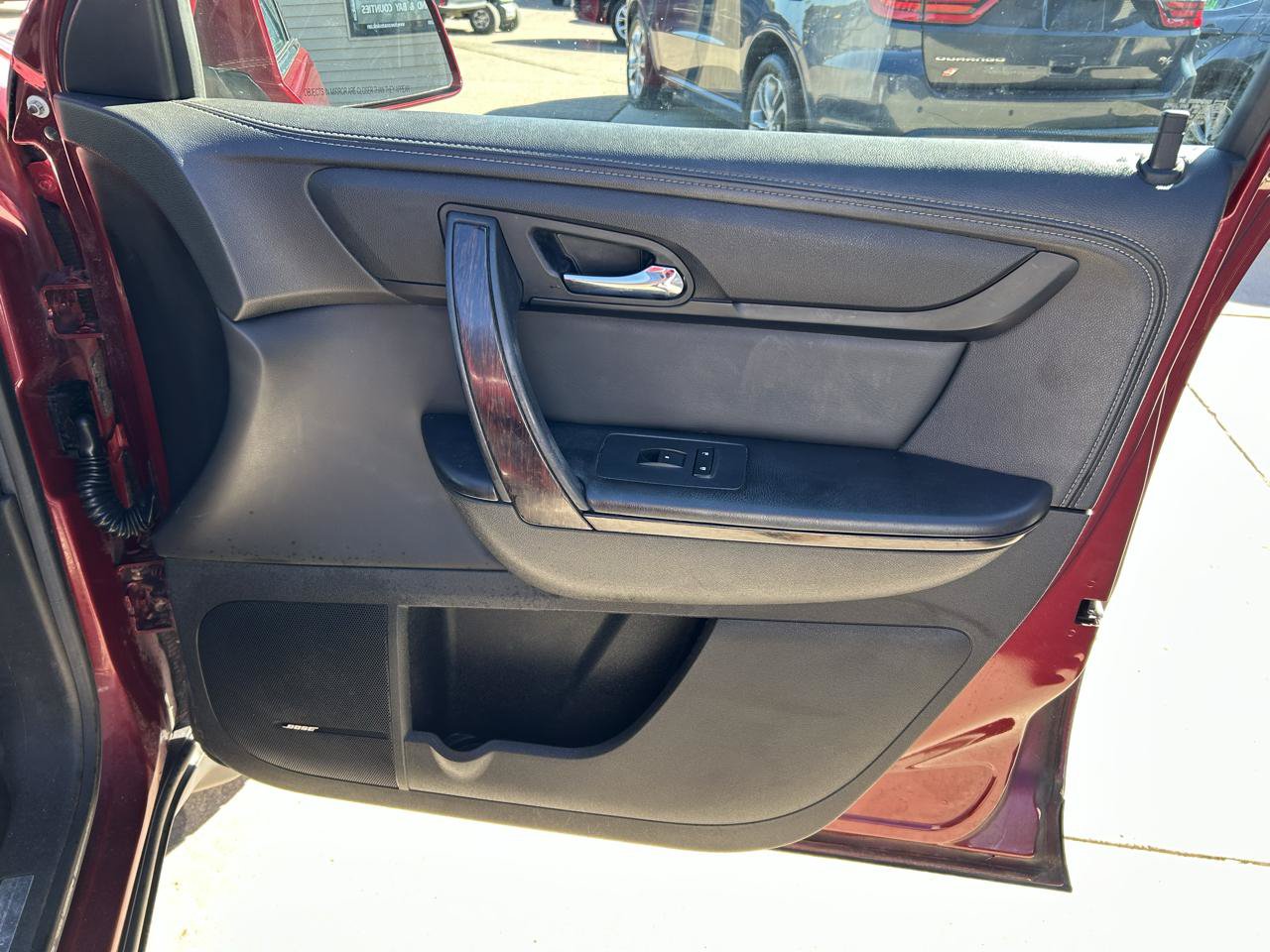Used 2015 Chevrolet Traverse LTZ AWD/4WD image 17