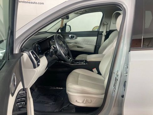 Certified 2023 Kia Sorento SX image 12