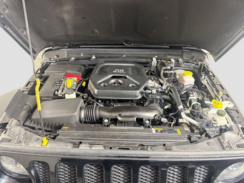 Used 2022 Jeep Wrangler Unlimited Sport image 39