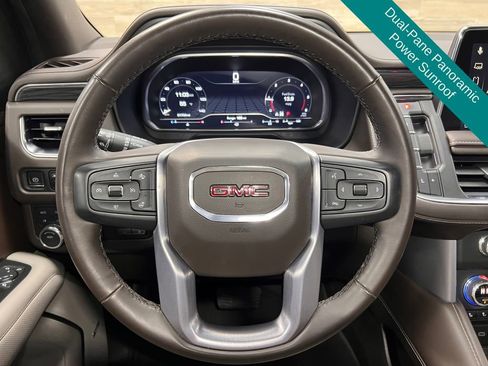 Used 2023 GMC Yukon XL SLT w/ SLT Premium Package AWD/4WD image 9