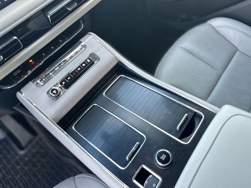 Used 2025 Lincoln Aviator Reserve w/ Illumination Package AWD/4WD image 22
