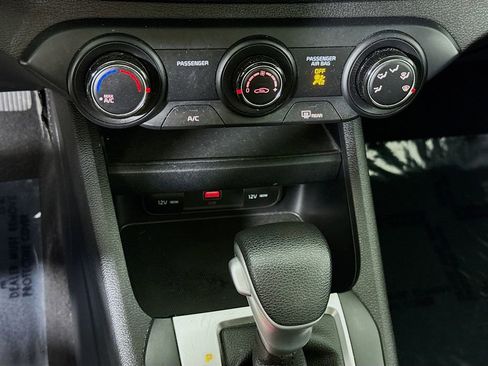 Used 2023 Kia Forte LXS image 8