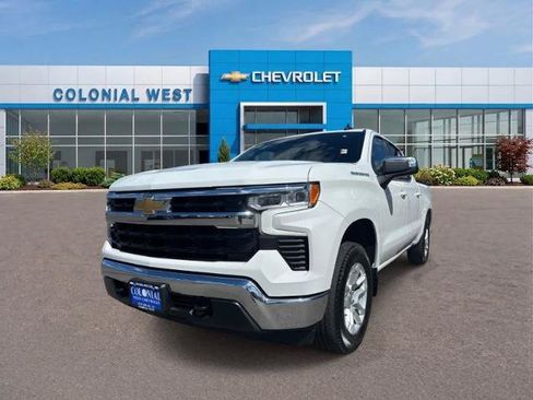 Used 2023 Chevrolet Silverado 1500 LT AWD/4WD image 2