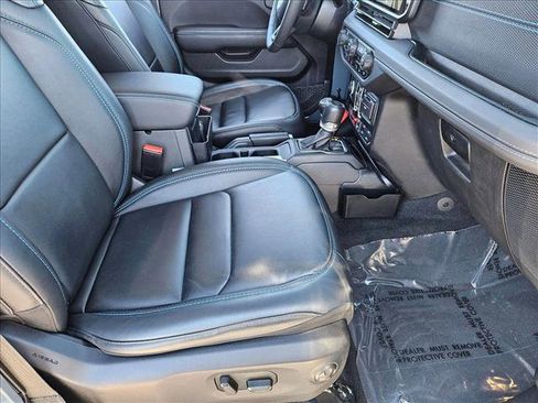 Used 2024 Jeep Wrangler Unlimited Rubicon 4xe image 20