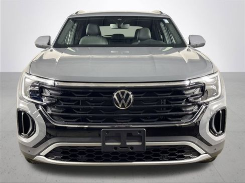New 2026 Volkswagen Atlas Cross Sport SE image 3