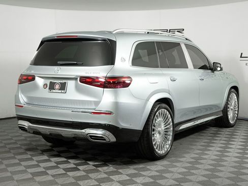 Used 2026 Mercedes-Benz Maybach GLS 600 4MATIC image 5